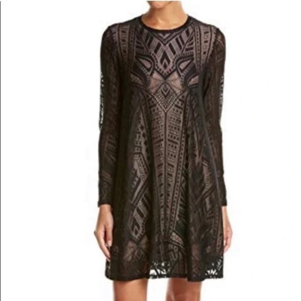BCBGMAXAZRIA Natyly Long-Sleeve Lace Dress